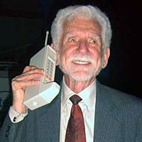 Кто и когда изобрел мобильный телефон